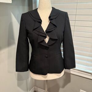 TAHARI Arthur‎ S. Levine Elegant Black Ruffled Women's Blazer